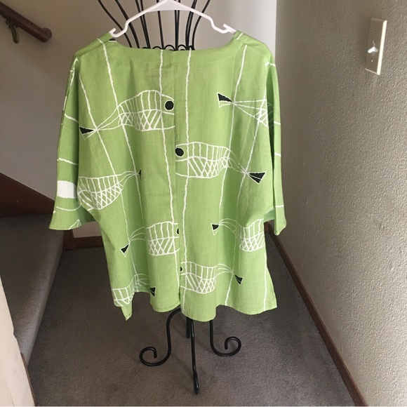 Green Size M Cotton Fish Blouse - Picture 3 of 10